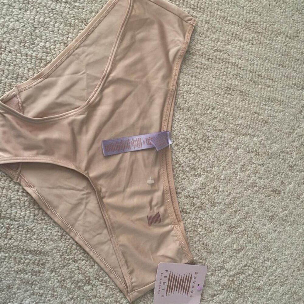 Savage X Fenty Women Nude Panty- Large - Picture 3 of 5